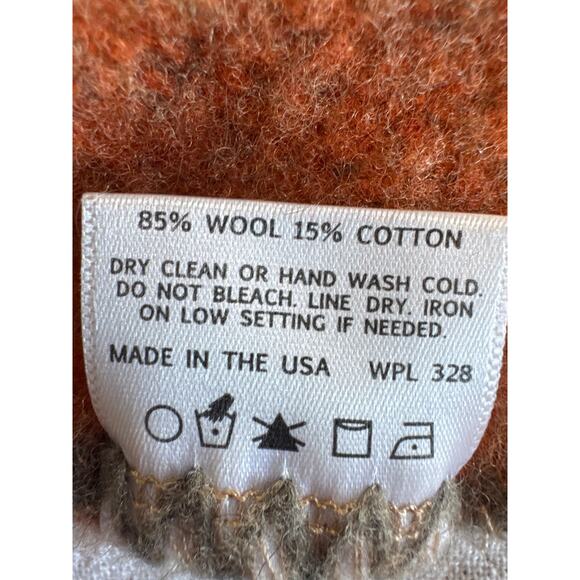 Faribault Woolen Mill Co. blanket made in the USA - Picture 5 of 8